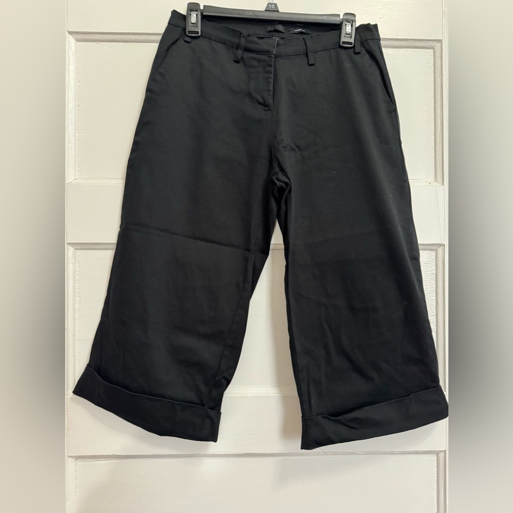 Women’s The Limited Black Cassidy Cuffed Capri Size 10